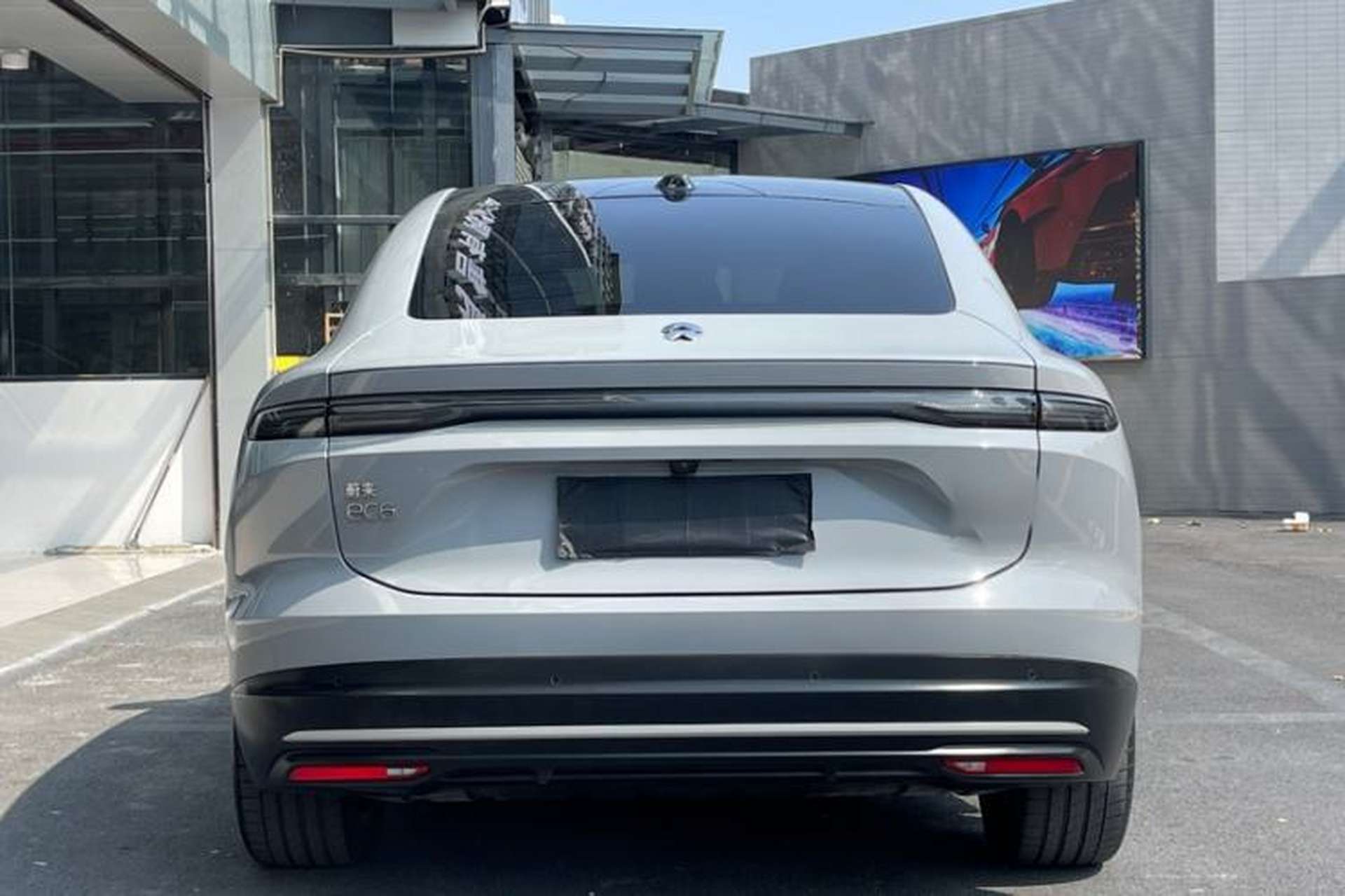 Used Nio EC6 2024 75 kWh Exterior 4