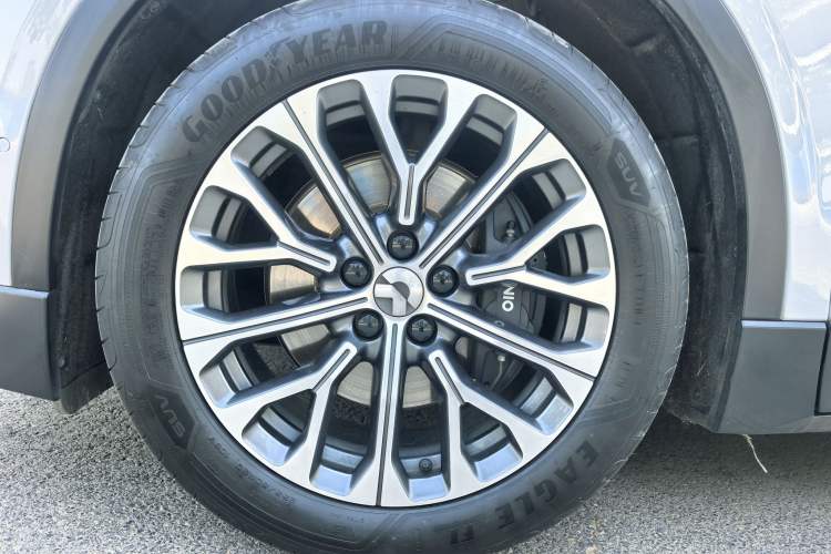 Used Nio EC6 2024 75 kWh Exterior 8