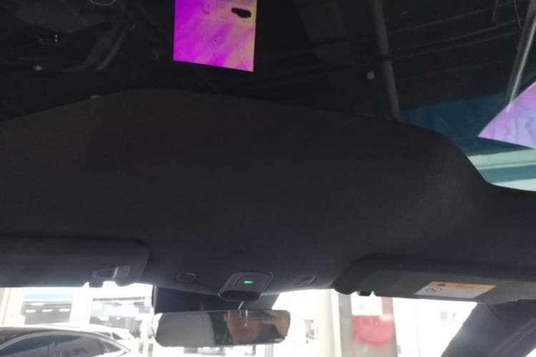 Used Nio EC6 2024 75 kWh Headliner