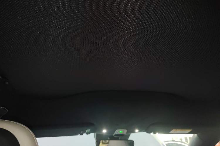 Used Nio EC6 2024 75 kWh Headliner