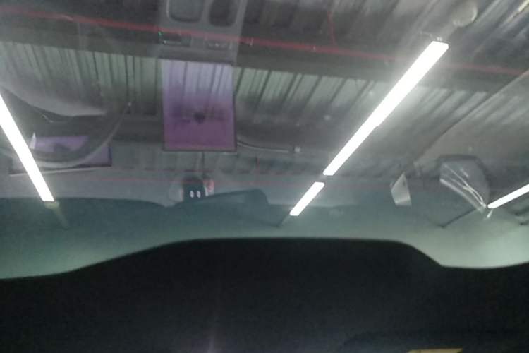 Used Nio EC6 2024 75 kWh Headliner