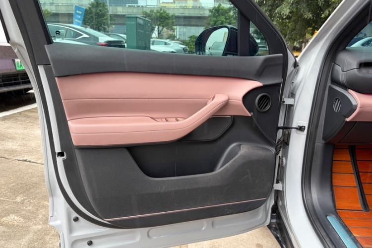 Used Nio EC6 2024 100 kWh Interior 6