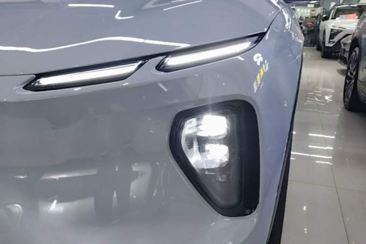 Used Nio EC6 2024 75 kWh Left Front Headlight