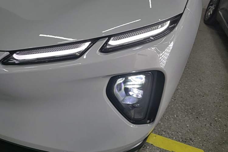 Used Nio EC6 2024 75 kWh Left Front Headlight