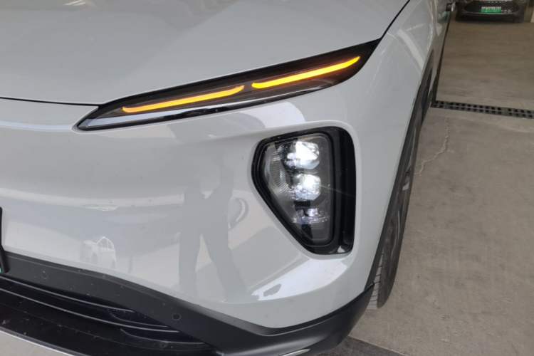 Used Nio EC6 2024 75 kWh Left Front Headlight