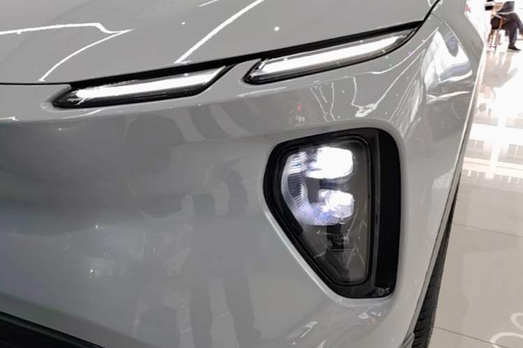 Used Nio EC6 2024 75 kWh Left Front Headlight