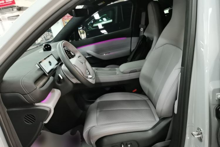Used Nio EC6 2024 75 kWh Left Front Seat