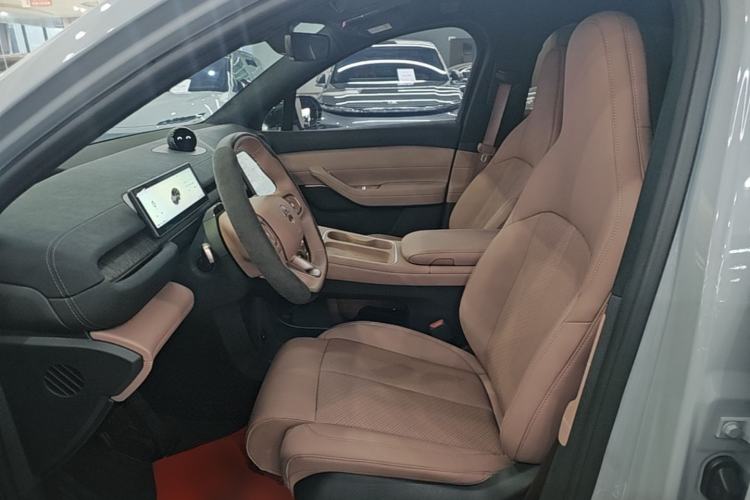 Used Nio EC6 2024 75 kWh Left Front Seat