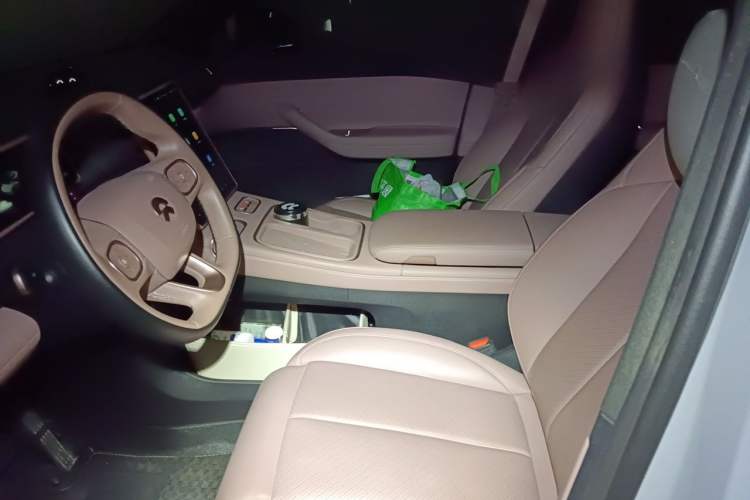 Used Nio EC6 2024 75 kWh Left Front Seat