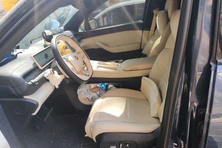 Used Nio EC6 2024 75 kWh Left Front Seat