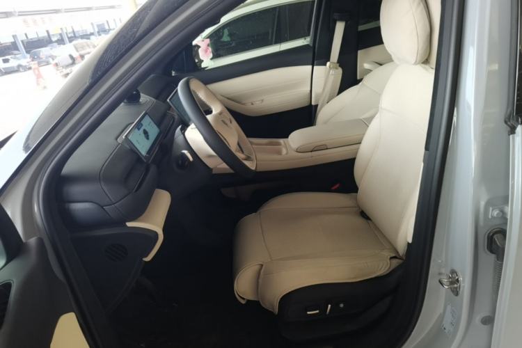 Used Nio EC6 2024 75 kWh Left Front Seat
