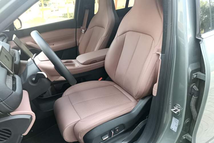 Used Nio EC6 2024 75 kWh Left Front Seat