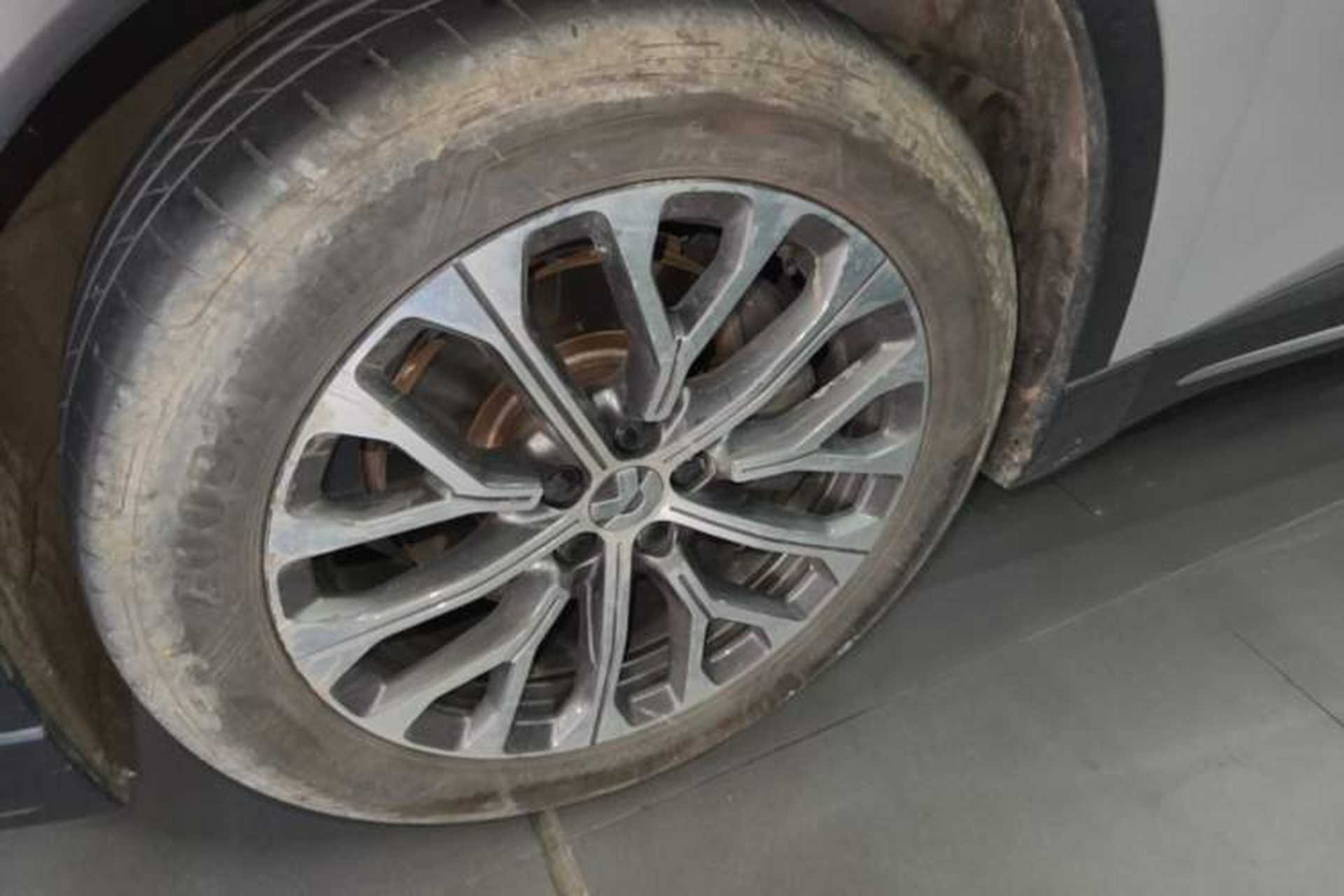 Used Nio EC6 2024 75 kWh Left Front Wheel Hub
