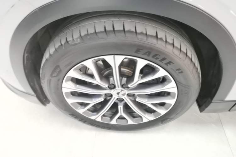 Used Nio EC6 2024 75 kWh Left Front Wheel Hub