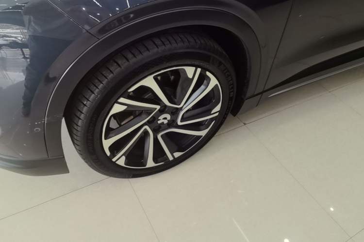 Used Nio EC6 2024 75 kWh Left Front Wheel Hub