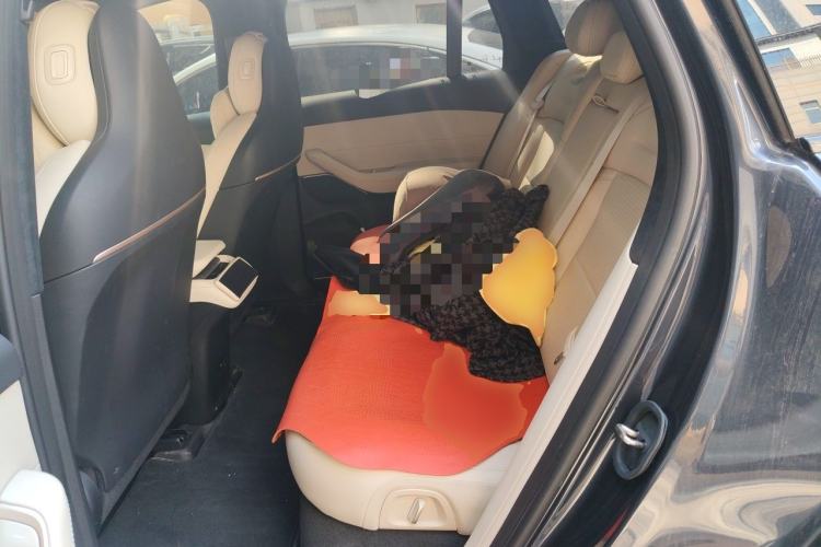 Used Nio EC6 2024 75 kWh Left Rear Seat