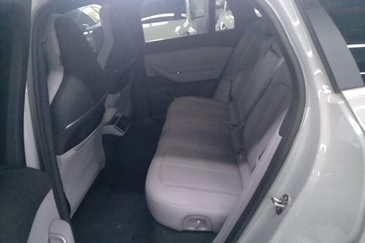 Used Nio EC6 2024 75 kWh Left Rear Seat