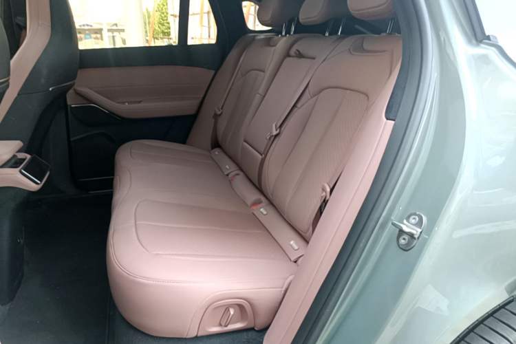 Used Nio EC6 2024 75 kWh Left Rear Seat