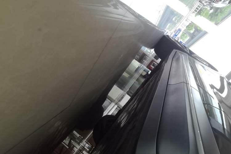 Used Nio EC6 2024 75 kWh Left Side Sill