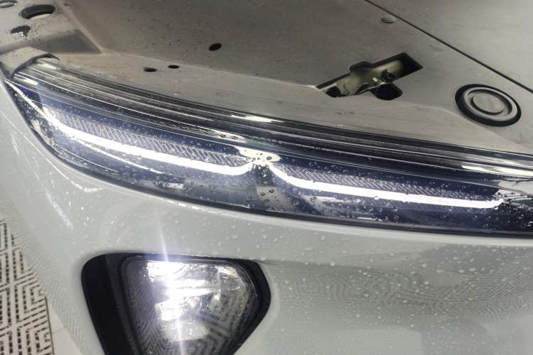 Used Nio EC6 2024 75 kWh Right Front Headlight