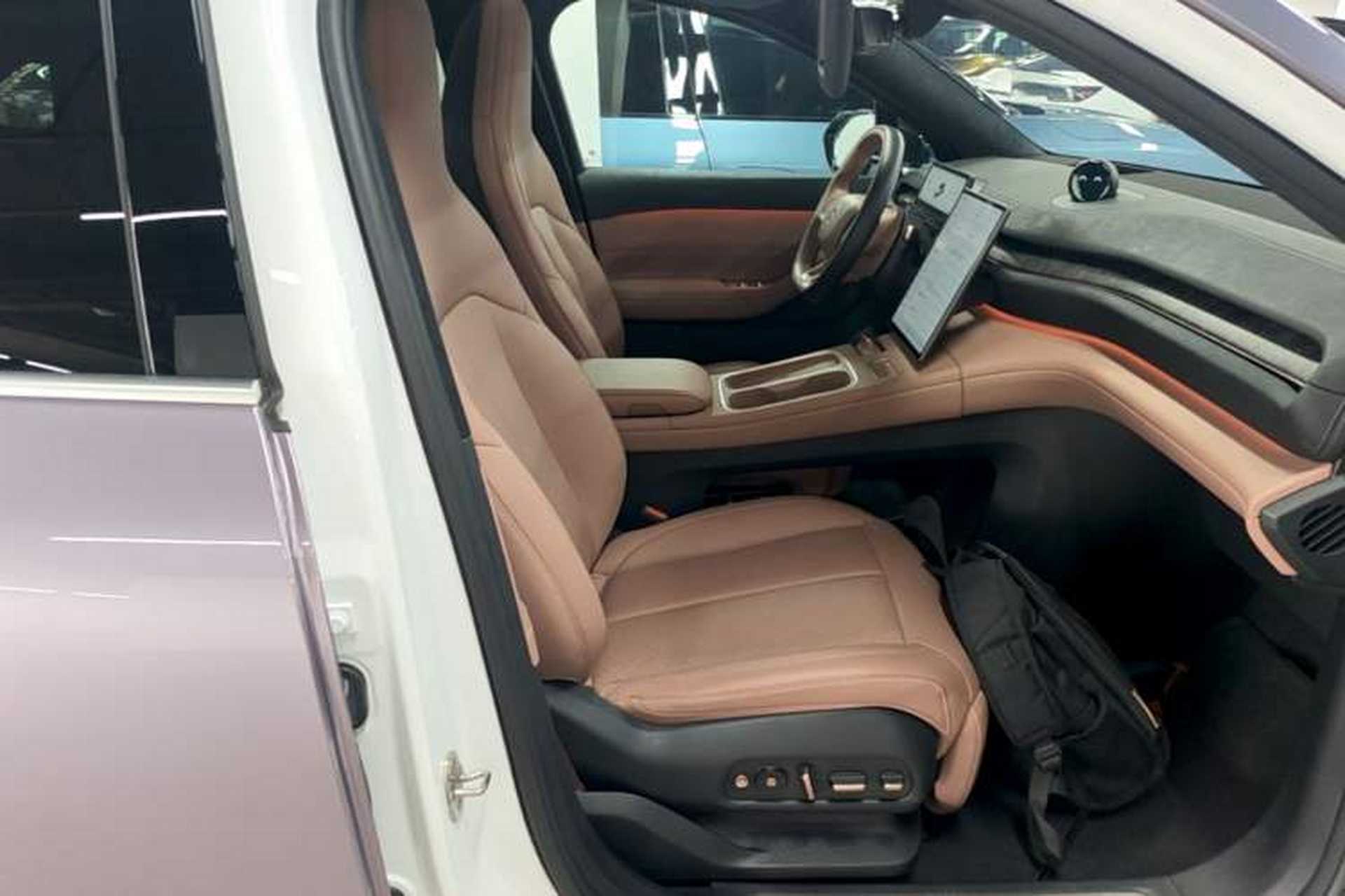 Used Nio EC6 2024 75 kWh Right Front Seat
