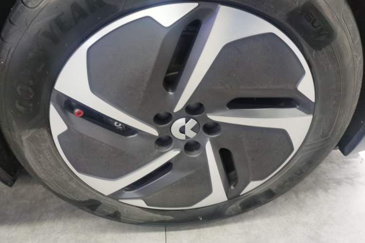 Used Nio EC6 2024 75 kWh Right Front Wheel Hub