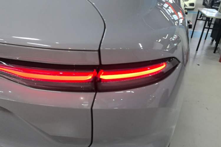 Used Nio EC6 2024 75 kWh Right Rear Taillight