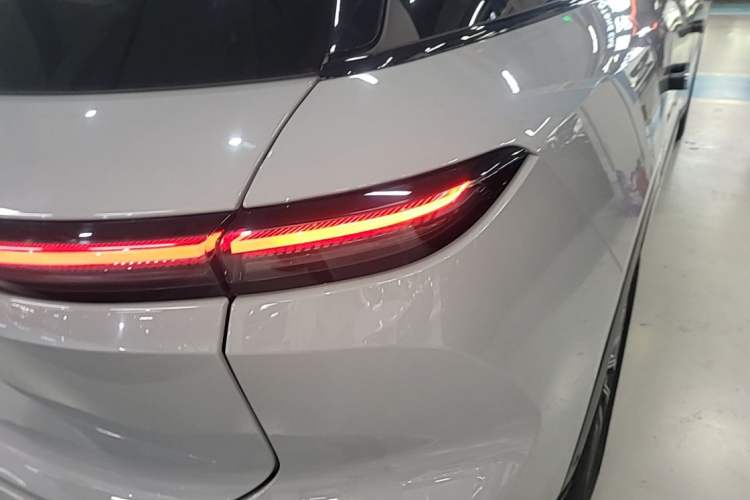 Used Nio EC6 2024 75 kWh Right Rear Taillight