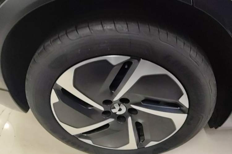 Used Nio EC6 2024 75 kWh Right Rear Wheel Hub
