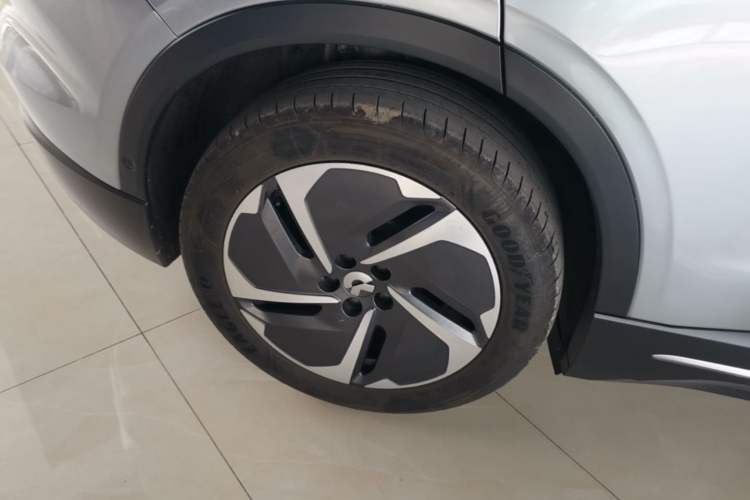 Used Nio EC6 2024 75 kWh Right Rear Wheel Hub
