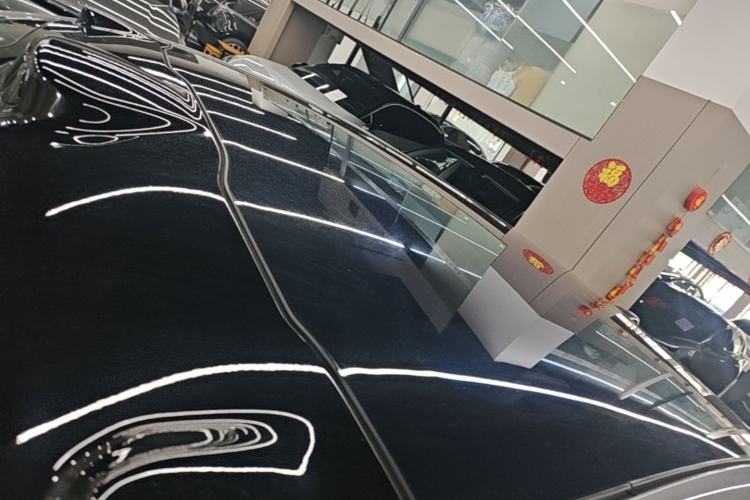Used Nio EC6 2024 75 kWh Roof