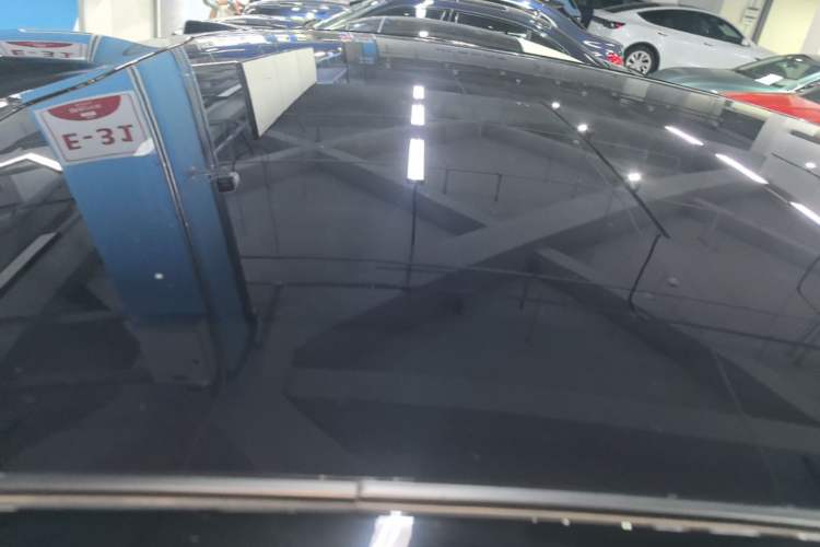 Used Nio EC6 2024 75 kWh Roof