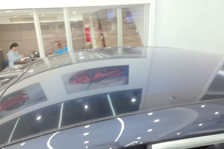 Used Nio EC6 2024 75 kWh Roof