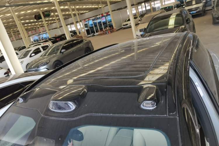 Used Nio EC6 2024 75 kWh Roof