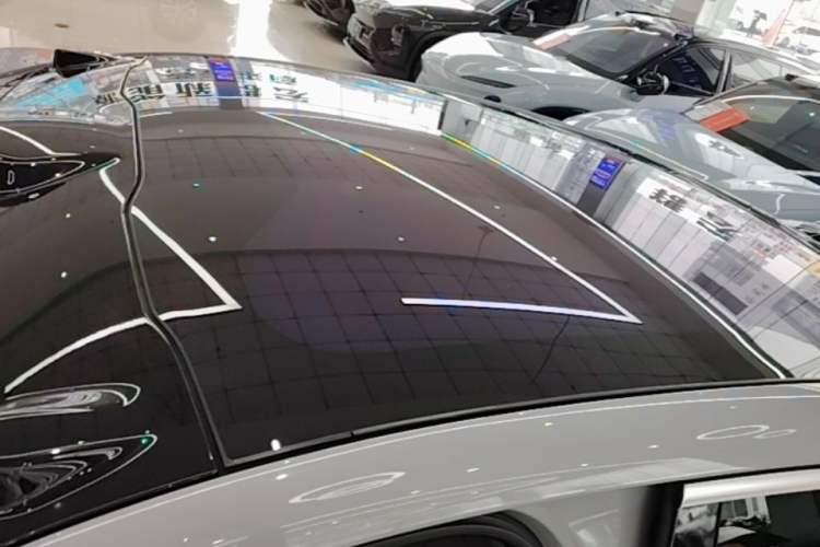 Used Nio EC6 2024 75 kWh Roof