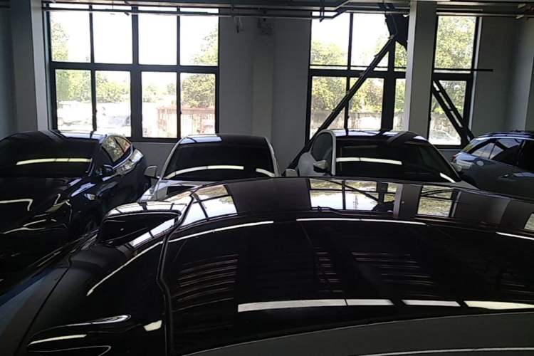 Used Nio EC6 2024 75 kWh Roof