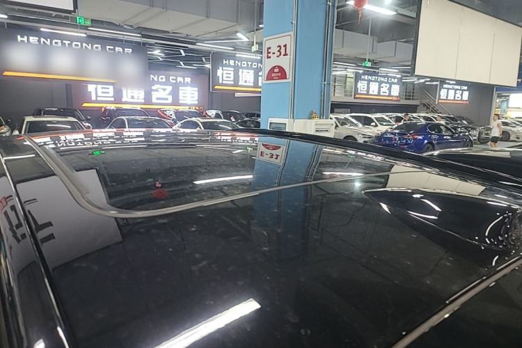 Used Nio EC6 2024 75 kWh Roof