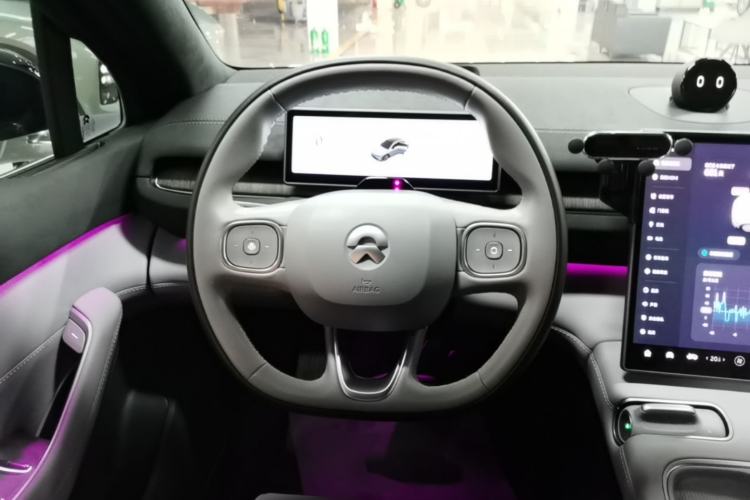 Used Nio EC6 2024 75 kWh Steering Wheel