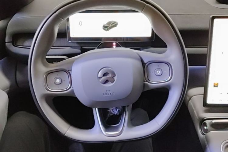 Used Nio EC6 2024 75 kWh Steering Wheel