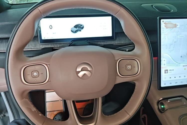 Used Nio EC6 2024 100 kWh Steering Wheel
