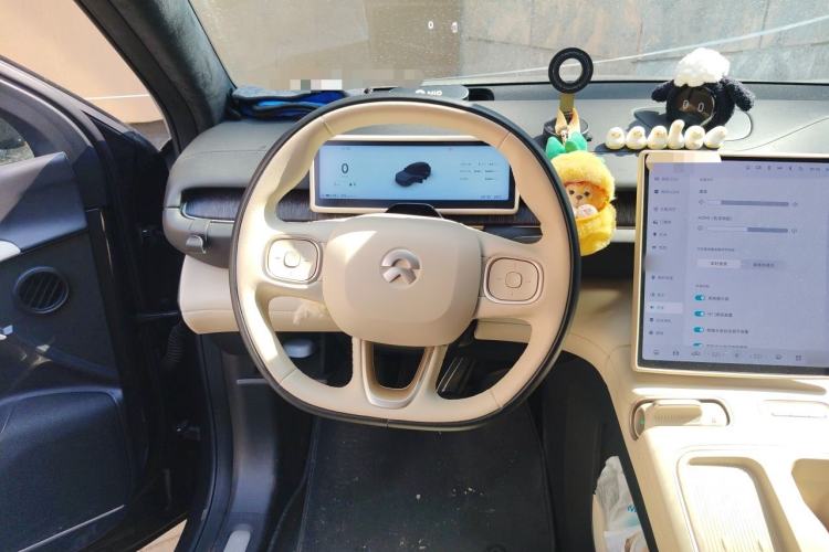 Used Nio EC6 2024 75 kWh Steering Wheel