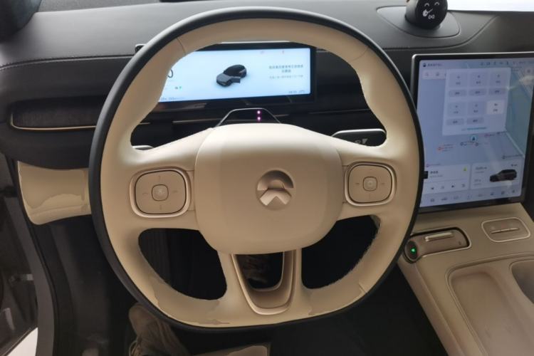 Used Nio EC6 2024 75 kWh Steering Wheel