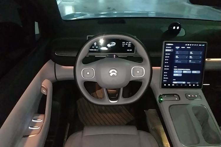 Used Nio EC6 2024 75 kWh Steering Wheel
