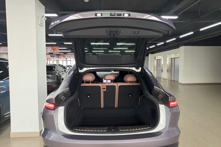 Used Nio EC6 2024 75 kWh Trunk