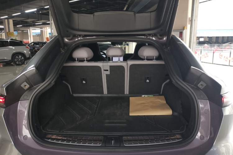 Used Nio EC6 2024 75 kWh Trunk