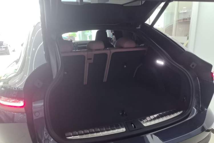 Used Nio EC6 2024 75 kWh Trunk
