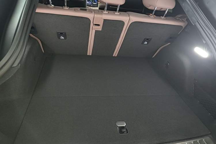 Used Nio EC6 2024 75 kWh Trunk