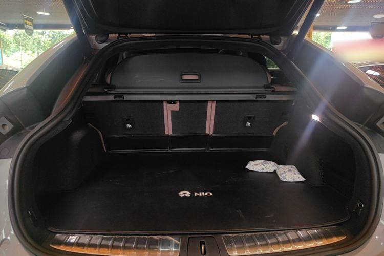 Used Nio EC6 2024 75 kWh Trunk
