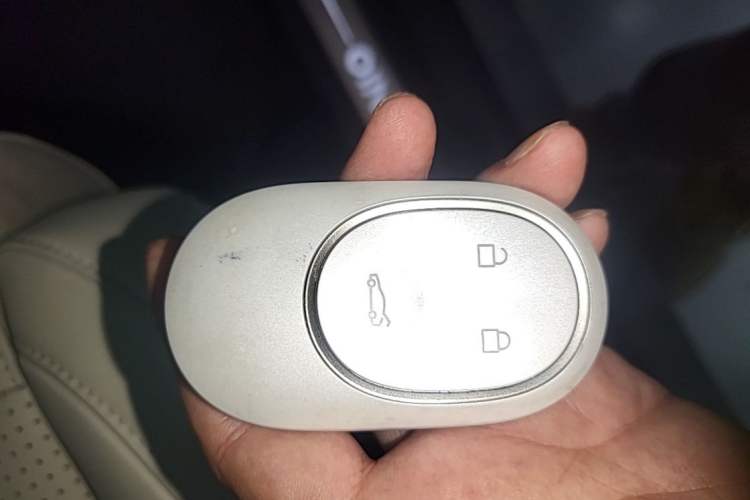 Used Nio EC6 2024 75 kWh Vehicle Key