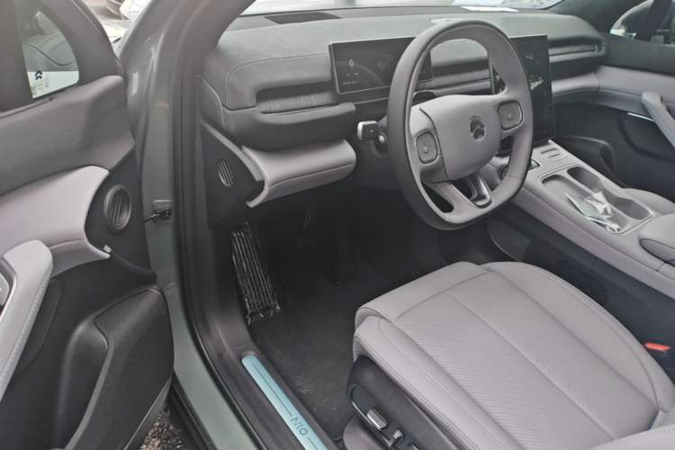 Used Nio EC6 2024 75 kWh Driver Seat